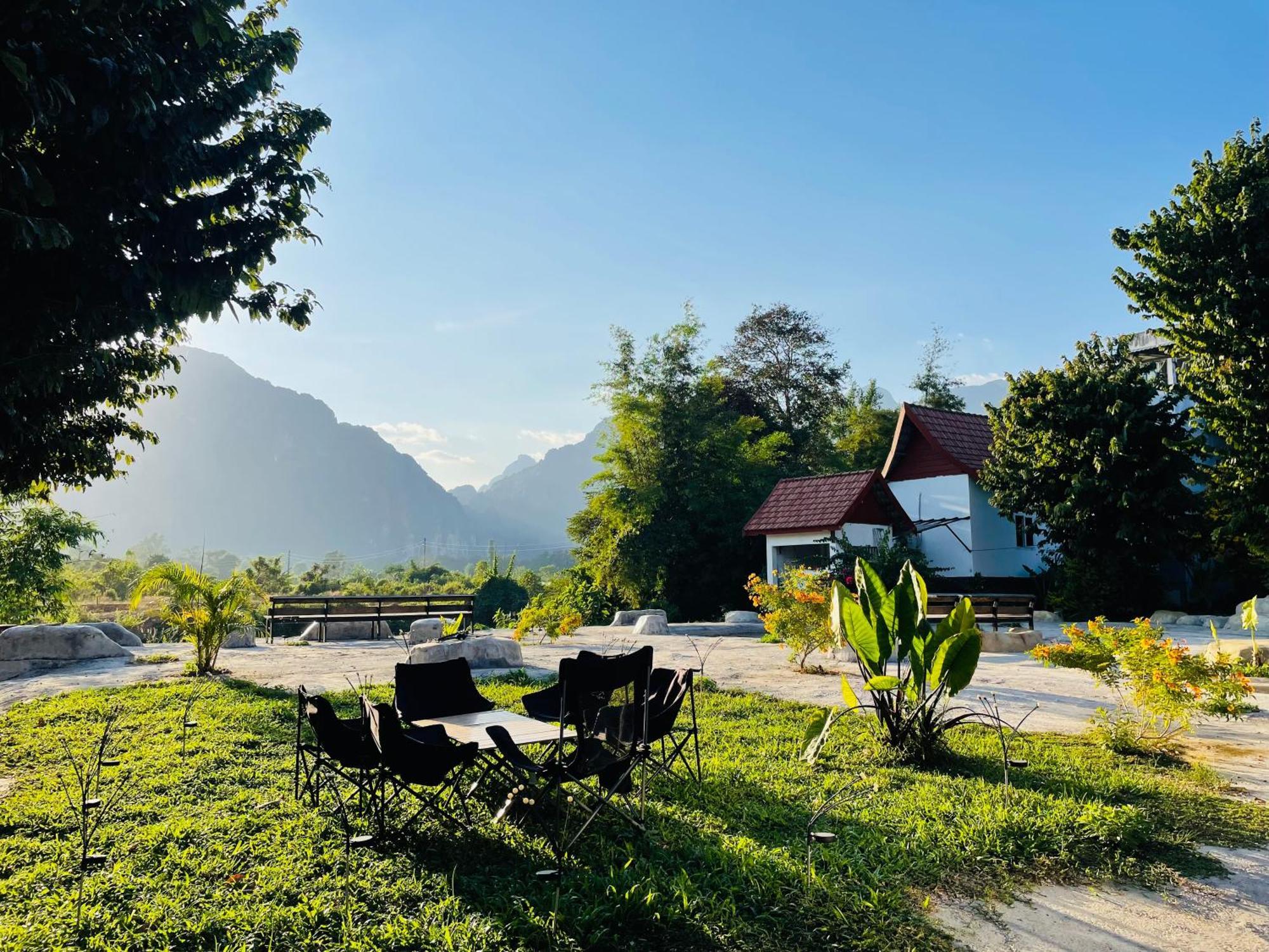 Jungle Paradise Vangvieng - Bungalows Ванг Виенг Екстериор снимка